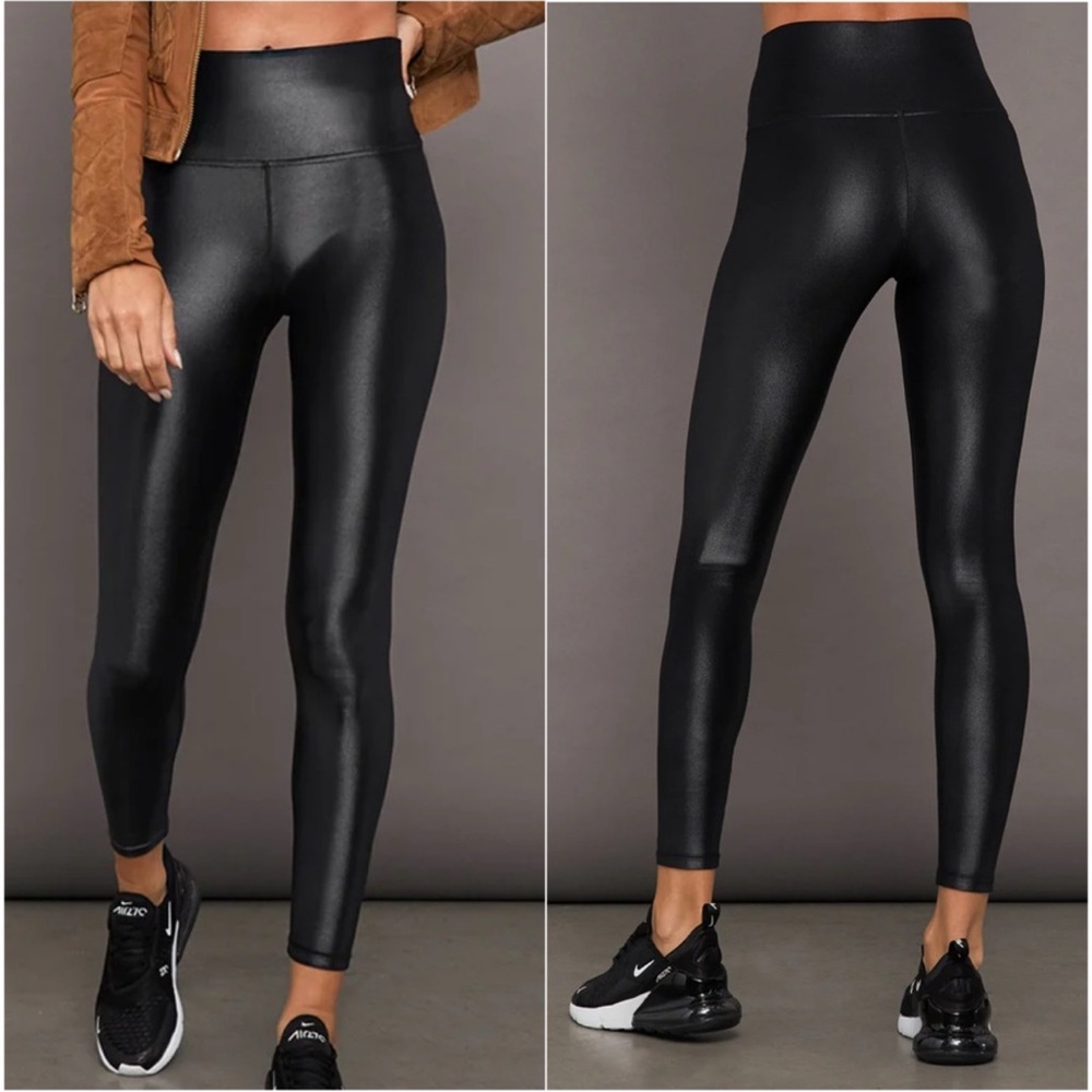 CARBON38 High-Rise Full Length Glossy Black Leggings Size Medium.